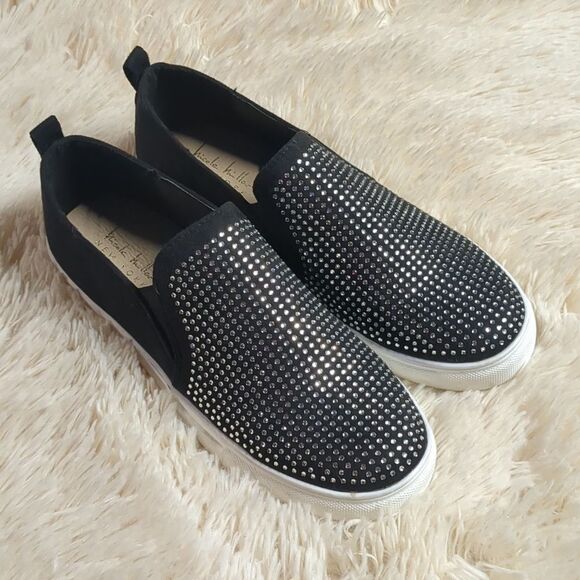 Nicole Miller Black Rhinestone Sandra Twin Gore Sneakers Size 6.5 NWOT - Picture 1 of 11